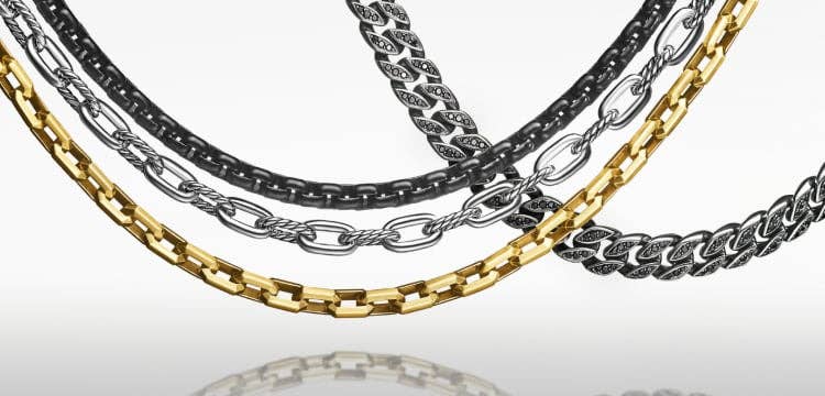 Découvrez les chaînes David Yurman pour homme.