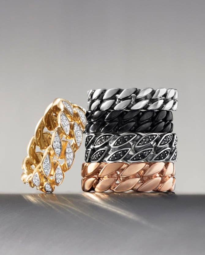 Five David Yurman Curb Chain rings.