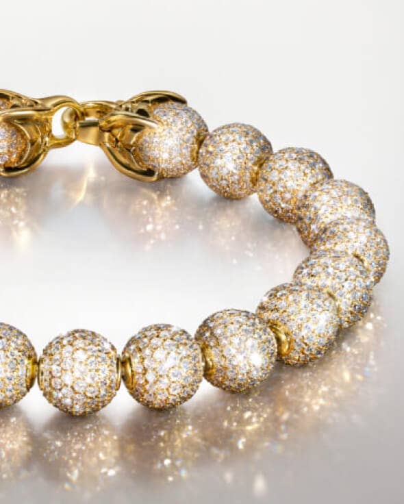 Bracelet Spiritual Beads en or jaune 18 carats et pavé de diamants.