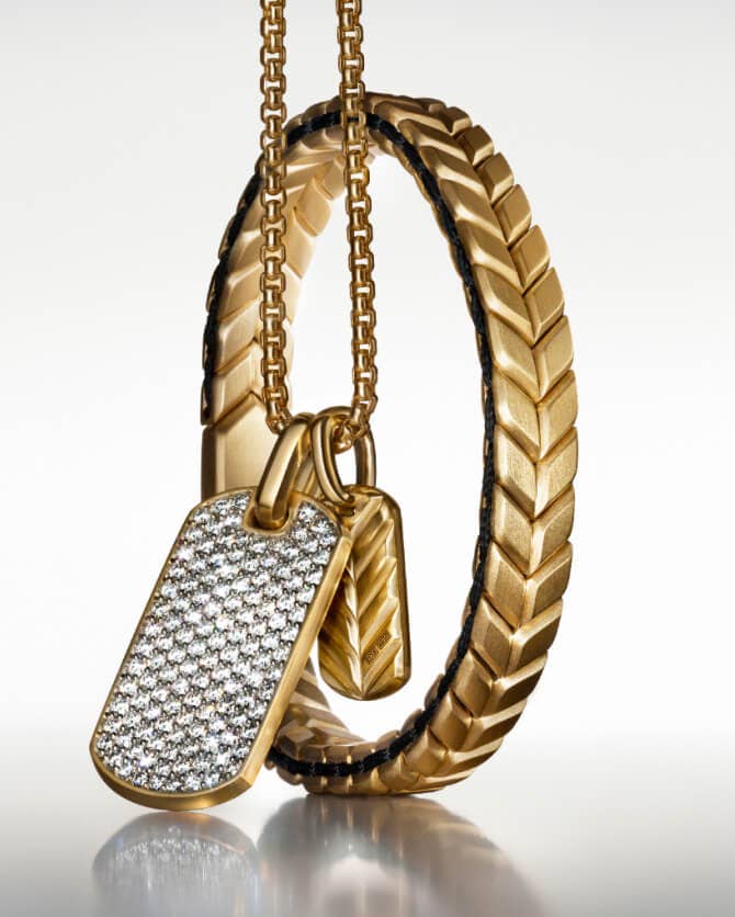 Médailles et bracelet David Yurman Chevron.