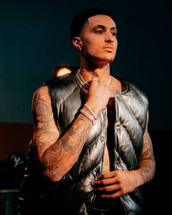 Kyle Kuzma wearing David Yurman men's jewelry.