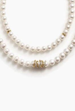 David Yurman pearl necklace.